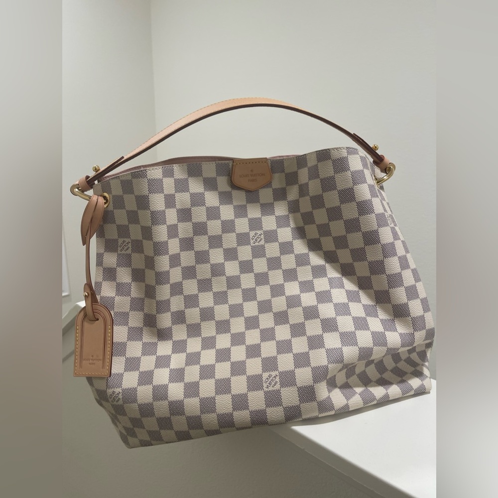 Louis Vuitton-   Graceful MM